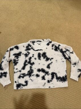 Central Park Kids Tie-Dye Black and White Chunky Knit Sweater
